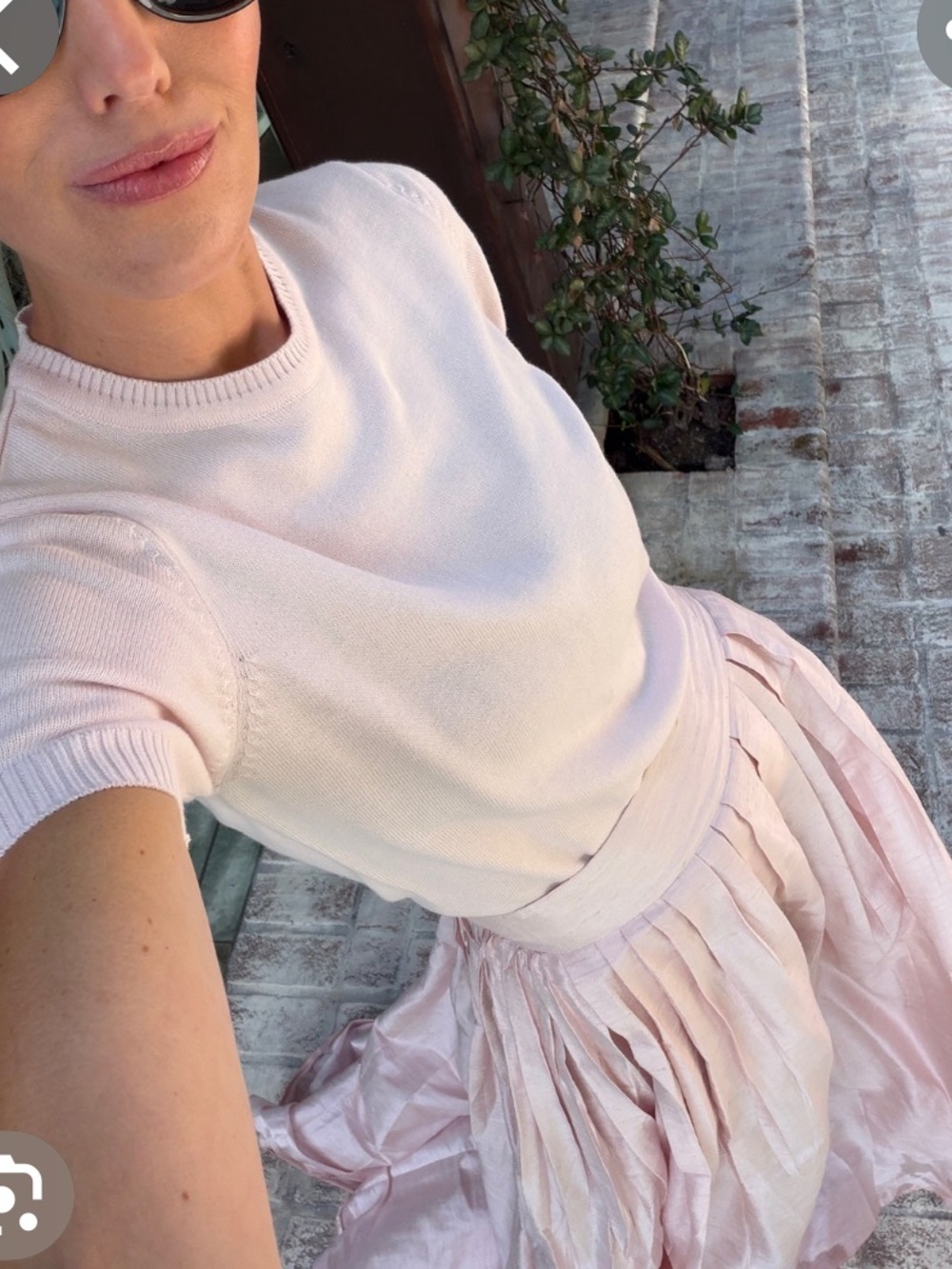 Elegant Blush Pink Maxi Skirt - Women - Picture 4 of 12